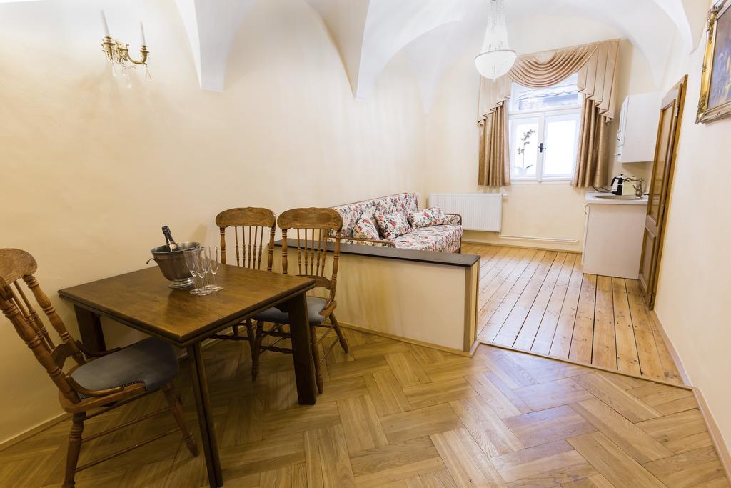 Apartments U Krale Brabantskeho Prague Phòng bức ảnh